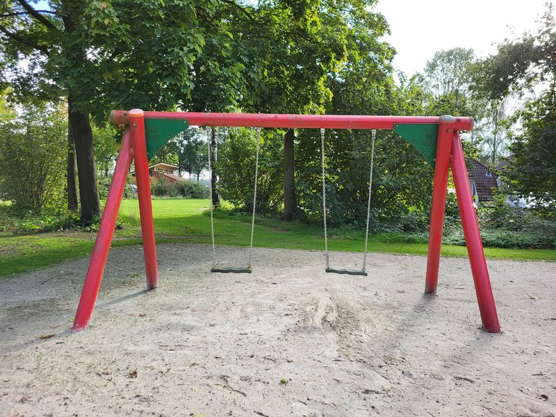 speeltuin posterbos dubbele schommel